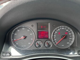 Volkswagen Jetta 2.0 FSI Sportline - 6