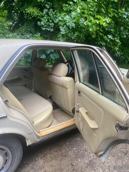 Prodám Mercedes W123 piano 200D - 6