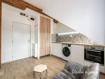 Pronájem bytu 1+kk, Holečkova, Košíře, 15600 Kč/měs, 19 m2 - 6