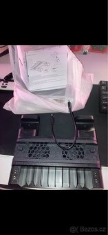 PlayStation 4 slim 500 giga - 6