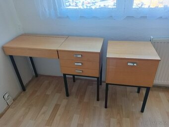 Skříň,toaletka, noční stolek,postele - 6