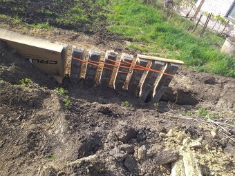 PRAŽCE betonové 2,4x0,2m PENÍZE ŠETŘÍ - 6