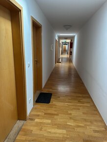 Přenecháni prostoru - 6