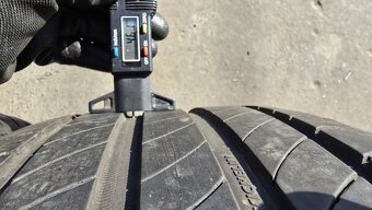 Letní pneu 235/40/19 Michelin - 6