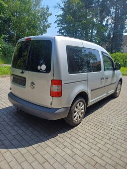 Prodám VW Caddy life v krásném stavu bez koroze - 6