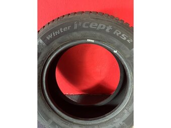 215/65 R16 98 H ZIMNÍ Hankook Winter icept RS2 - 6