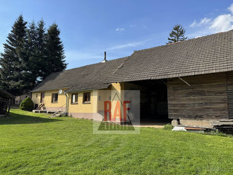 Prodej - zemědělská usedlost, stodoly, pozemky - Moravec - 6