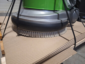 Jednokotoučový mycí stroj ESM 432 (230V) - 6