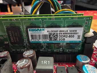 MSI G31TM-P35 + Intel Pentium E5200 + 2x2GB DDR2 - 6