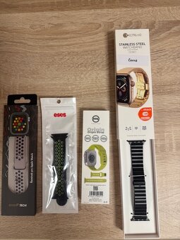 Apple Watch 6 44mm Nike - černé - 6