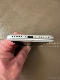 iPhone 8 256GB Silver - 6