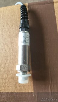 osmikanálový osciloskop s příslušenstvím - 6