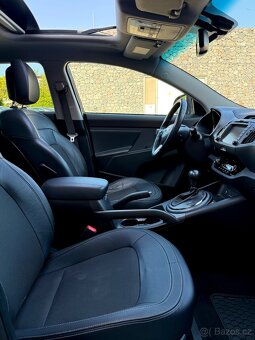 Kia Sportage 2.0CRDI 4x4, Automat , Top výbava, serviska - 6