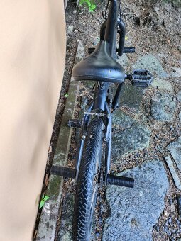 Prodám BMX KOLO ČERNÉ BARVY - 6
