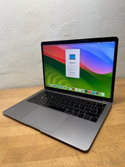 MacBook Air 13” 2019/8GB RAM/Intel i5/128GB SSD/Záruka - 6