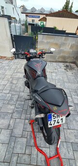 Kawasaki Z750R - 6