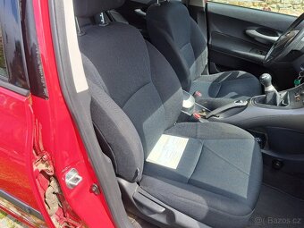 Toyota Auris 1.6VVTi 91kw ČR - 6