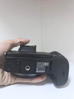 Canon EOS R bezzrcadlovka - 6