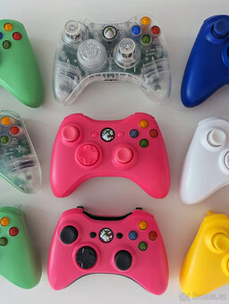 Barevné ovladače Xbox 360 - jako nové, Praha - 6