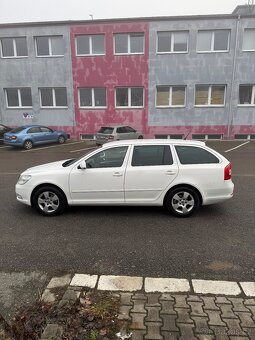 Škoda Octavia 1,6 tdi Ambiente rok 2012 - 6