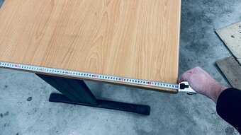 Veliký rohový kancelářský stůl - 6