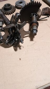 Jawa 250 pérák, díly, řazení, páky.. - 6