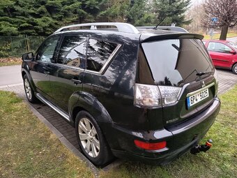 Mitsubishi Outlander 2 - 6