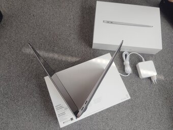 MacBook Air Apple M1 chip / 16GB RAM / 256GB solid-st - 6
