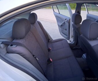 Škoda octavia 1.6i - 6