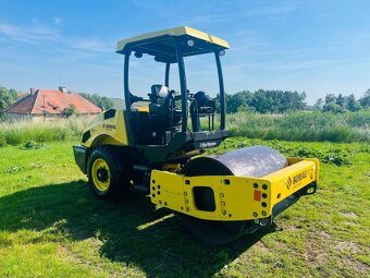 Vibrační válec Bomag BW145DH3 - 6
