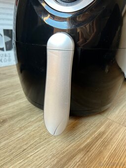 Horkovzdušná fritéza De Gusto - 6