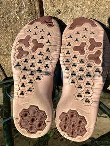 Tenisky NIKE vel 40,5 - 6