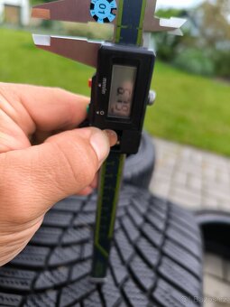 Zimní pneu Bridgestone 225/40/18 - 6