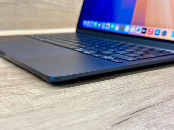 MacBook Air 13" M2 CZ 2022 (8 GB RAM, 256 GB), baterie 100 - 6