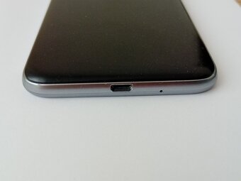 Samsung Galaxy J3 2016 - 6