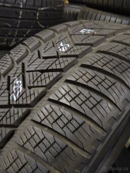Zimní pneu Pirelli Scorpion, 235/65/17, 4 ks, 8 mm - 6