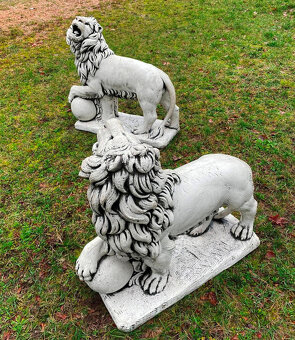 Lvi z betonu - levý + pravý / pár / - 6