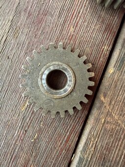 Jawa 500 OHC - převodovka - 6