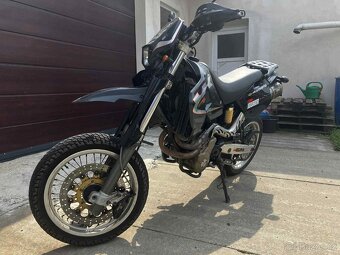 Husqvarna SM 610 S Supermoto RV 2005 - 6