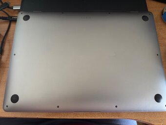 APPLE MacBook Air M1 - RAM 8GB - SSD 256GB - 6