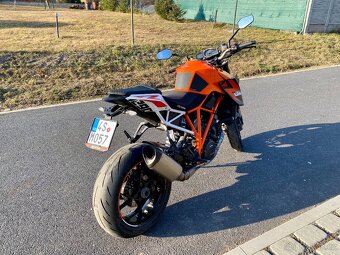 KTM Super Duke 1290 - 6