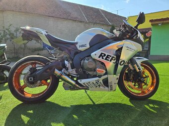 Honda Cbr 1000Rr top Stav spousta doplňků - 6