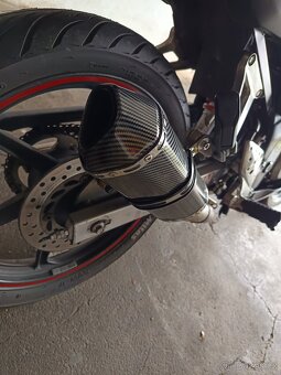 HONDA CBR125r 2004 - 6