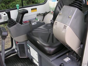 Minibagr , minirypadlo TAKEUCHI TB 014 - 6