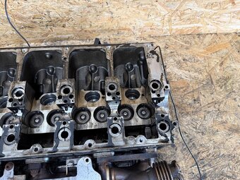 HLAVA MOTORU 5.0 TDI R070103373A - 6