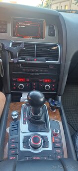 Audi Q7 3.0 tdi - 6