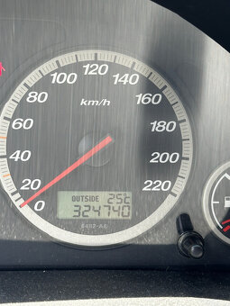Honda CRV 4x4 - 6