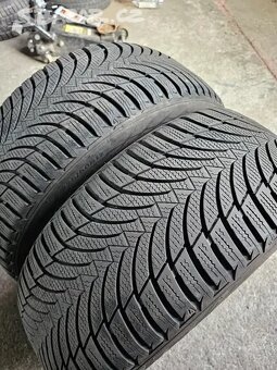 Prodám 2ks zimní Pneumatiky 225 50 R 17. - 6