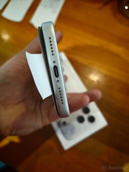 Apple iPhone 17 Pro Max 256GB Silver ZÁNOVNÍ - 6