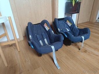 Jídelní židle a autosedačky pro dvojčata 0-13Kg - 6